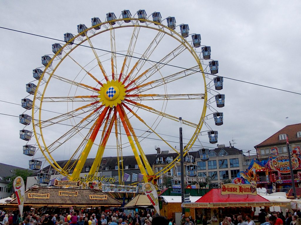 Das Riesenrad auf dem Darmstädter Heinerfest